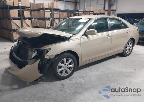 2011 Toyota Camry Le z USA, uszkodzony, nr VIN 4T1BF3EK1BU178512